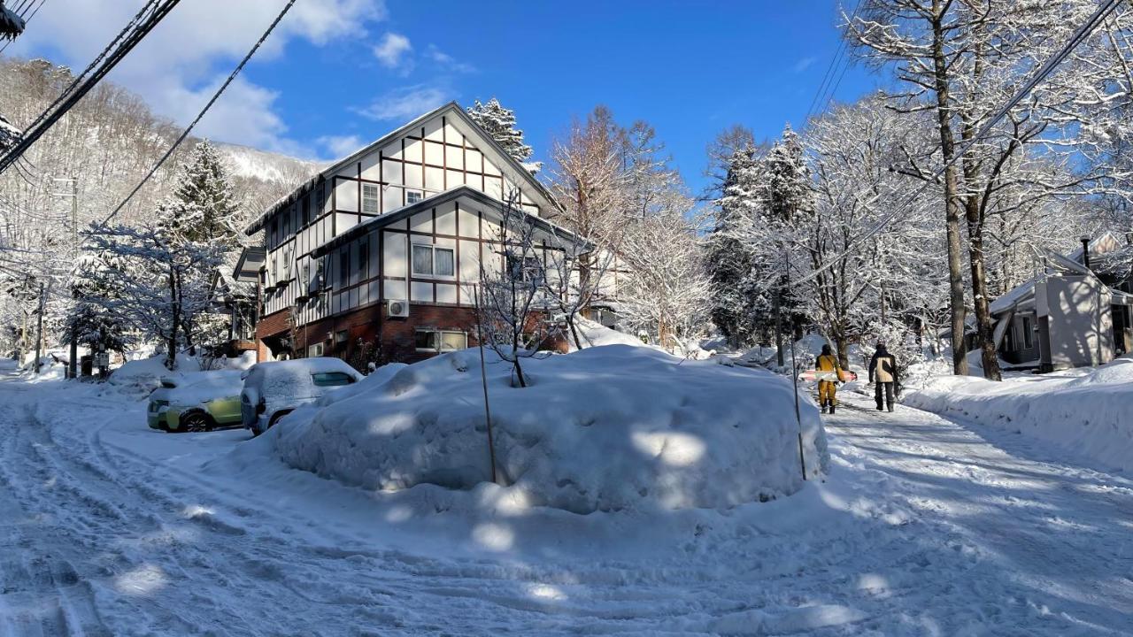 Hotel Sejour Mint In Hakuba Exterior photo
